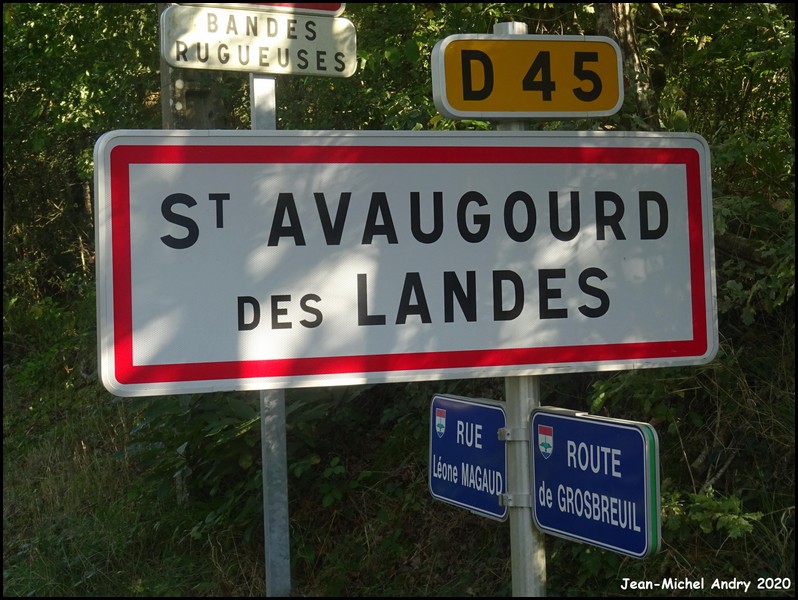 Saint-Avaugourd-des-Landes 85 - Jean-Michel Andry.jpg