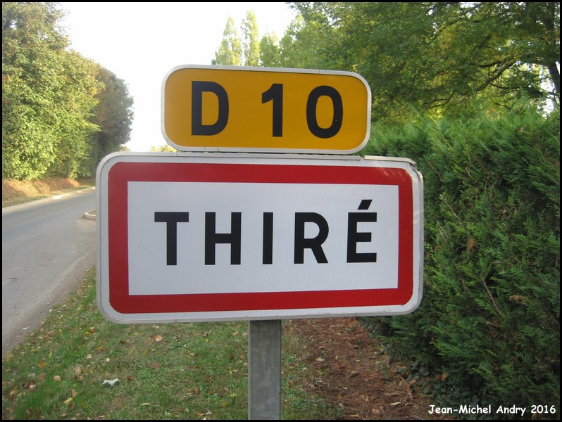 Thiré 85 - Jean-Michel Andry.jpg