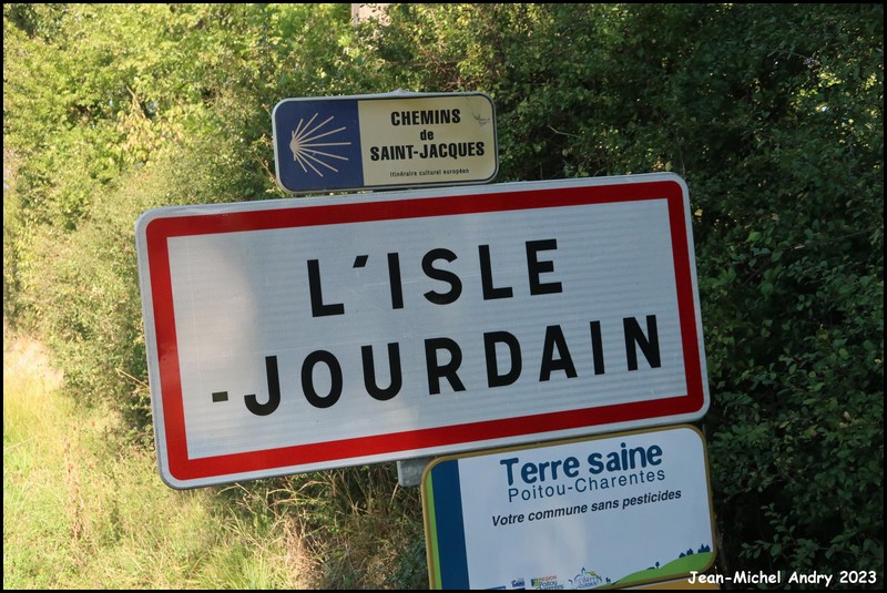L' Isle-Jourdain 86 - Jean-Michel Andry.jpg