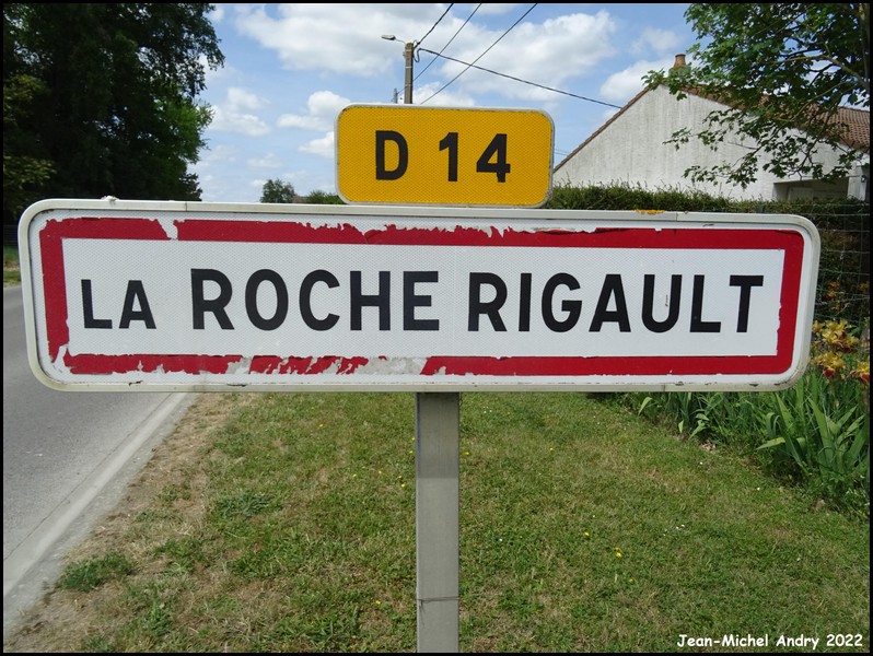 La Roche-Rigault 86 - Jean-Michel Andry.jpg