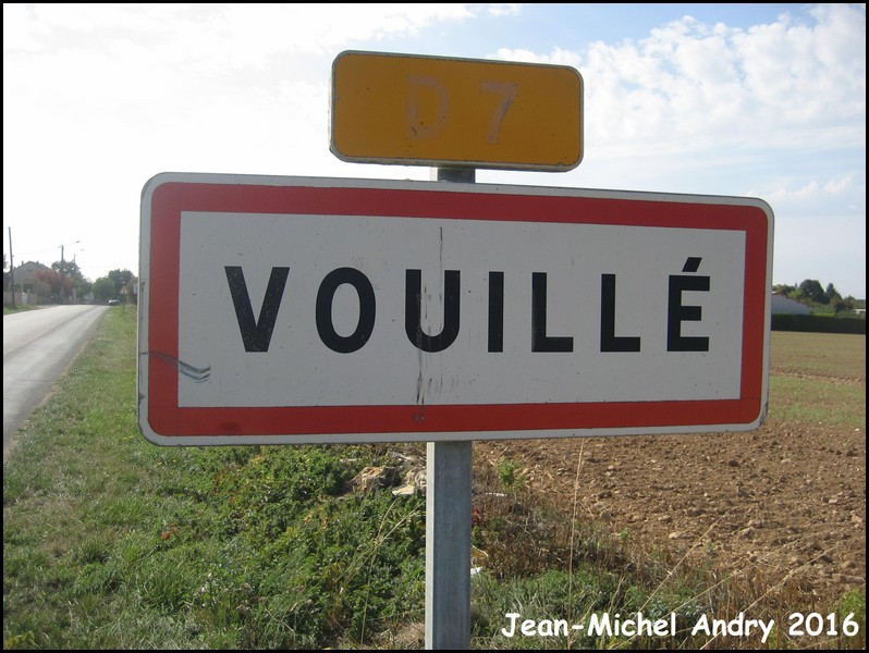 Vouillé 86 - Jean-Michel Andry.jpg
