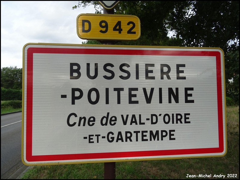 Bussière-Poitevine 87 - Jean-Michel Andry.jpg
