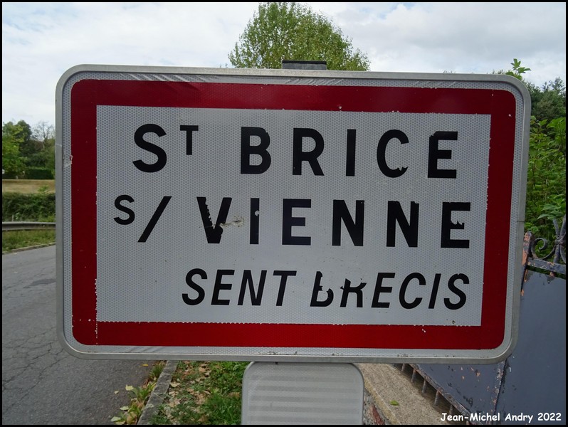 Saint-Brice-sur-Vienne 87 - Jean-Michel Andry.jpg
