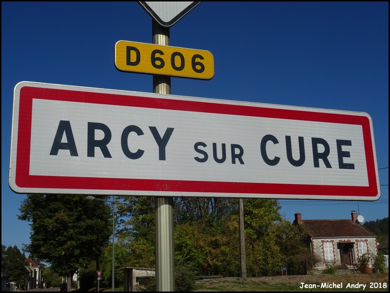 Arcy-sur-Cure 89 - Jean-Michel Andry.jpg