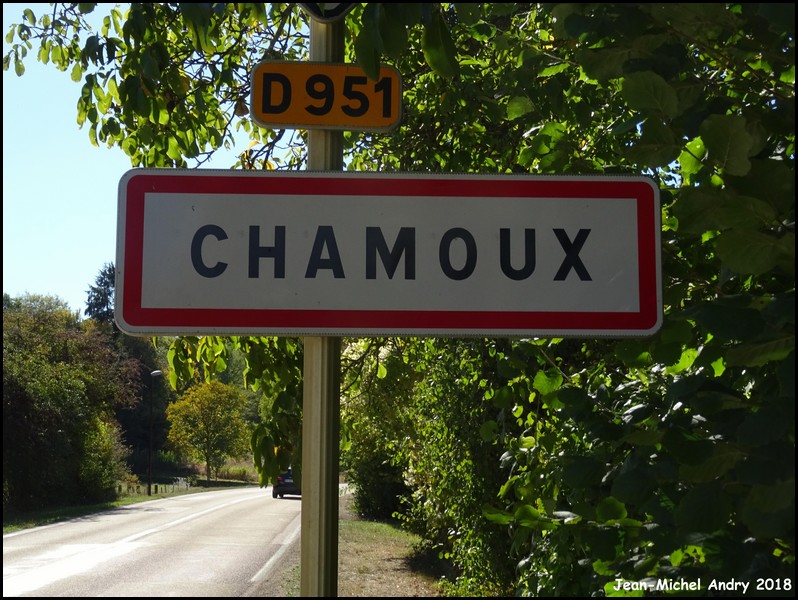 Chamoux 89 - Jean-Michel Andry.jpg
