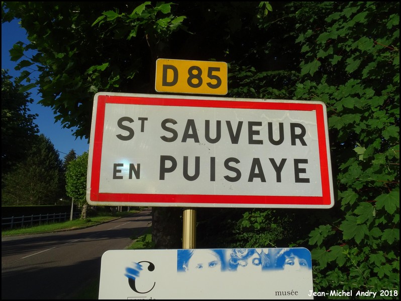 Saint-Sauveur-en-Puisaye 89 - Jean-Michel Andry.jpg