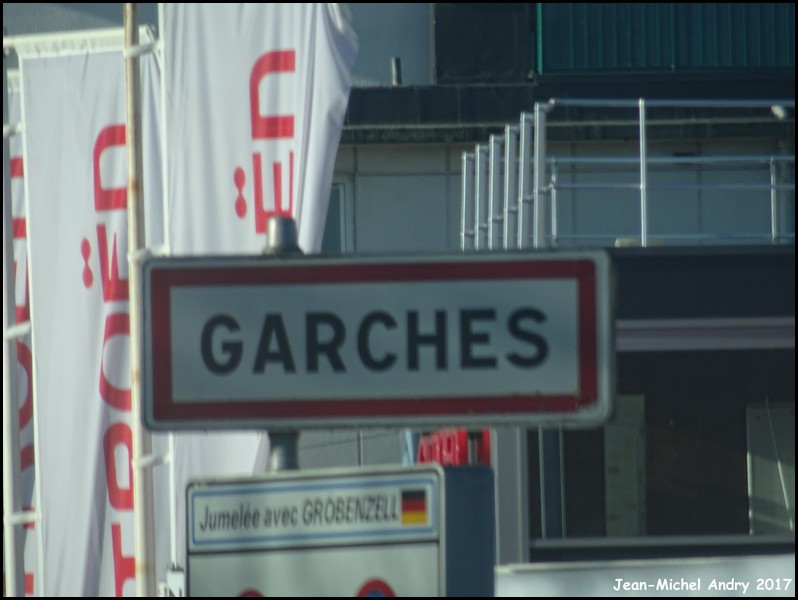Garches 92 - Jean-Michel Andry.jpg