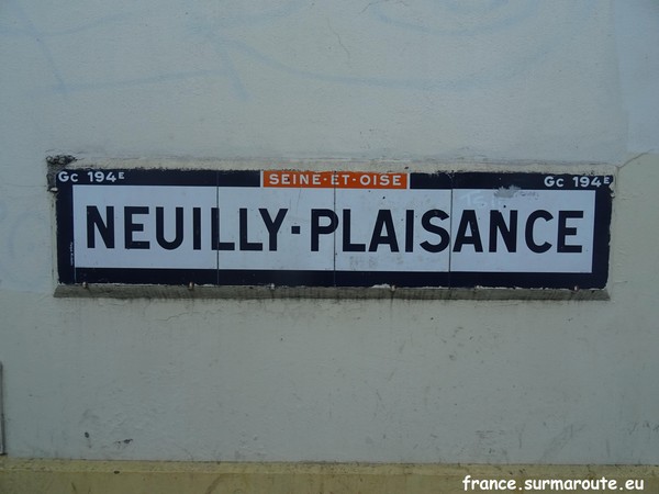 Pl Neuilly-Plaisance .JPG