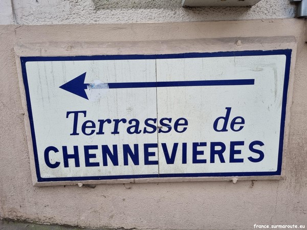 Plaque Chennevières 94 (2).jpg