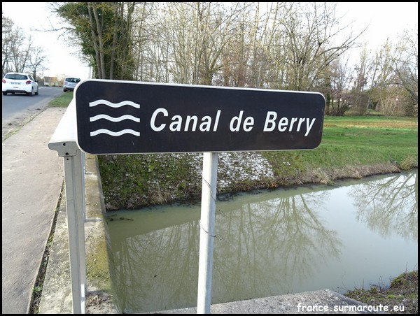 CANAL DE BERRY 18.JPG