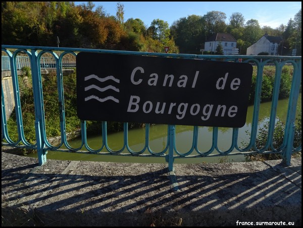 CANAL DE BOURGOGNE 89.JPG