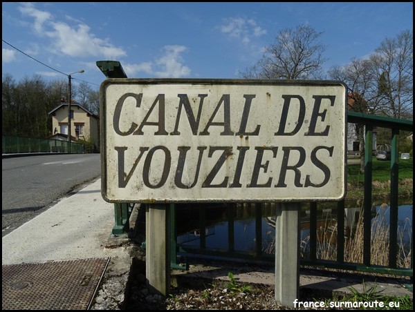 CANAL DE VOUZIERS 08.JPG