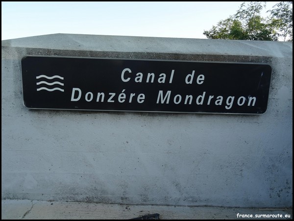 CANAL DONZERE-MONDRAGON 26.JPG