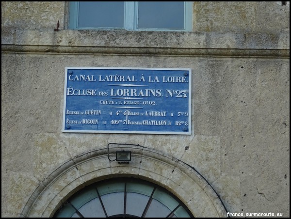 CANAL LATERAL A LA LOIRE 18.JPG