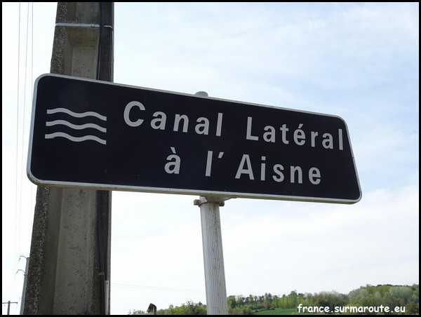 CANAL LATERAL AISNE 02.JPG