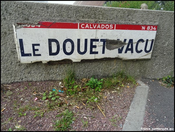 DOOUET VACU 2 14.JPG