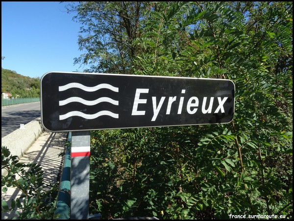 EYRIEUX 3 07.JPG