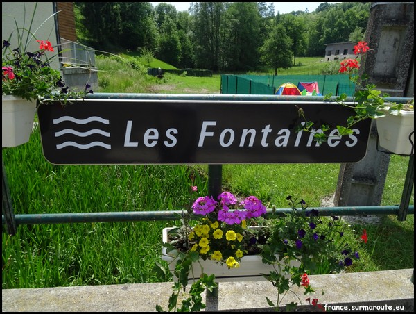 FONTAINES 08.JPG