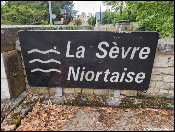 SEVRE NIORTAISE 79.jpg