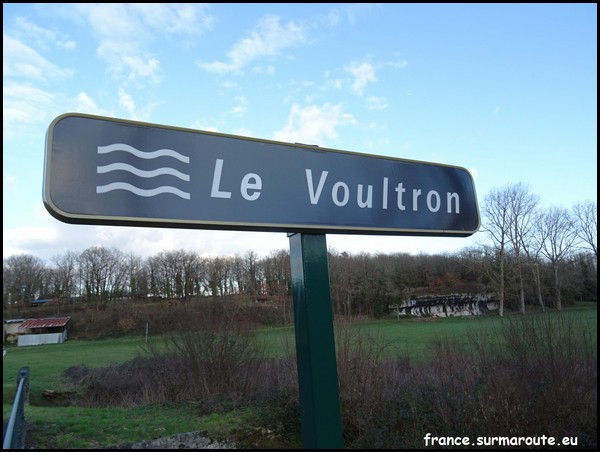 VOULTRON 16.JPG